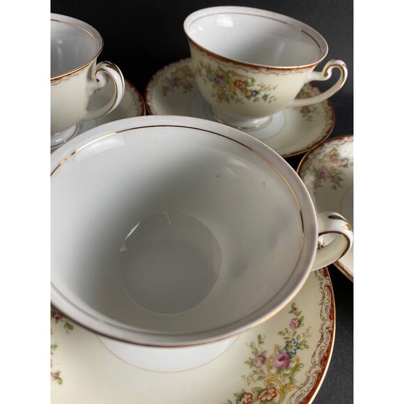 Set of 4 Grace China Teacups & Saucers | Vintage Cottagecore Teacups | 1950s - Picture 8 of 10